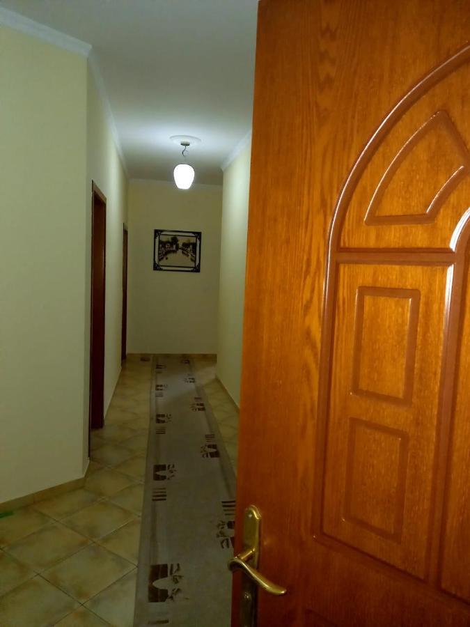 Manthoguesthouse Gjirokastër 外观 照片